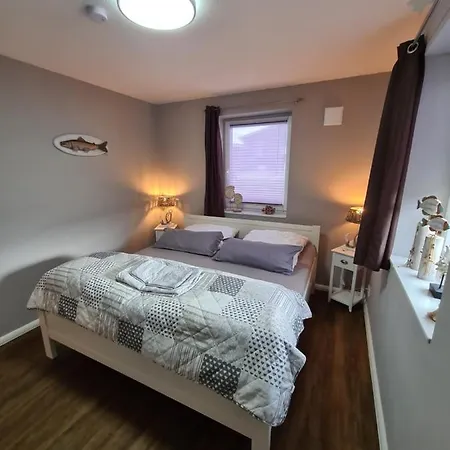 Holiday home Ferienhus Waterkant Toenning