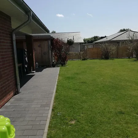 Ferienhus Waterkant Holiday home Toenning