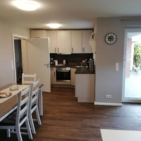 Ferienhus Waterkant Holiday home Toenning